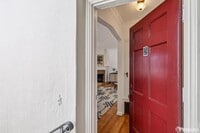 Building Photo - 845 44th Ave