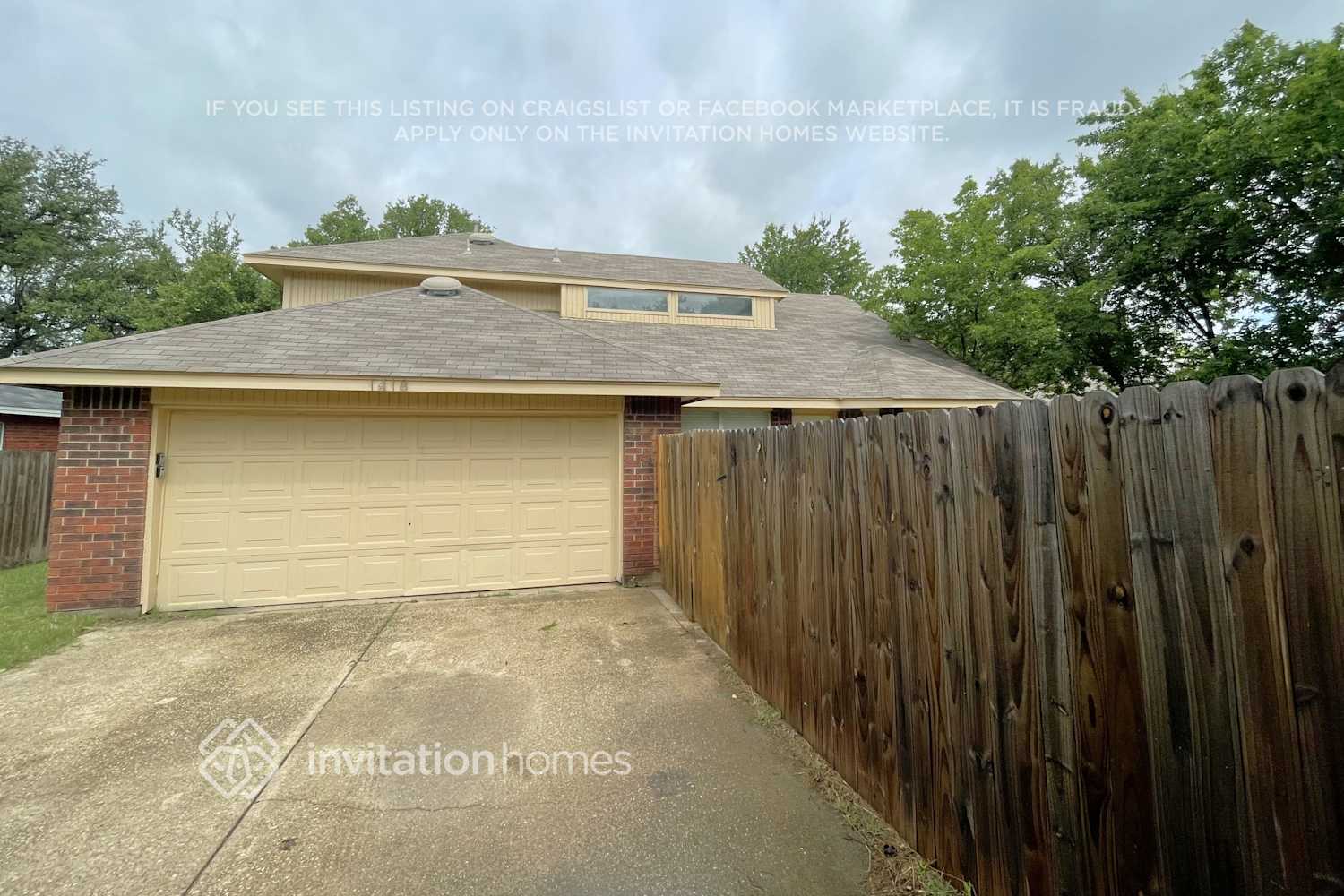 Building Photo - 1418 Baker Dr