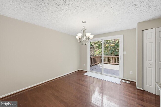 Building Photo - 14126 RED RIVER Dr