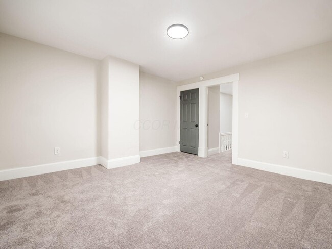 Building Photo - 730 Bellows Ave