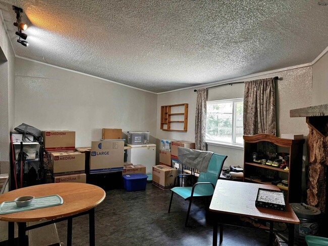 Building Photo - 1609 Sunnyside Ln