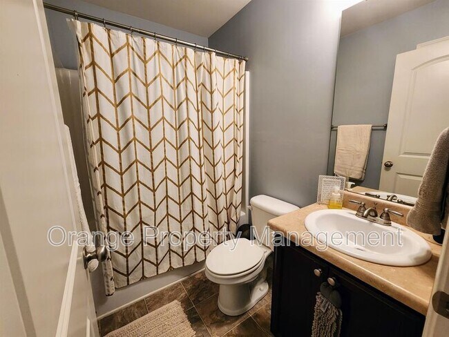 Building Photo - 612 Sandstone Dr