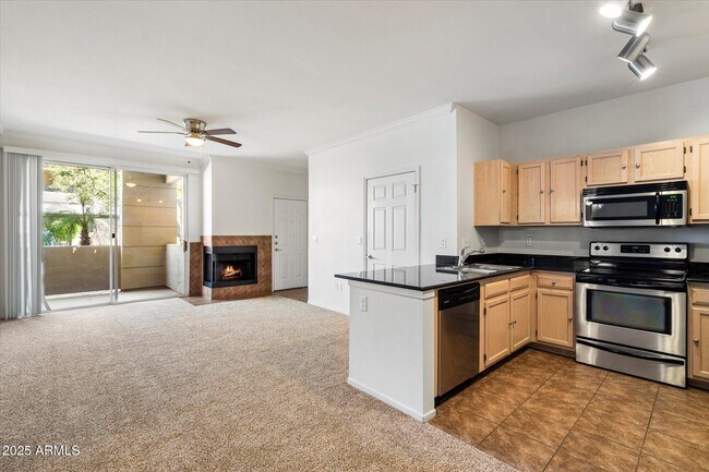 Building Photo - 7009 E Acoma Dr