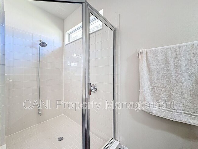 Building Photo - 3104 Conrad Ct