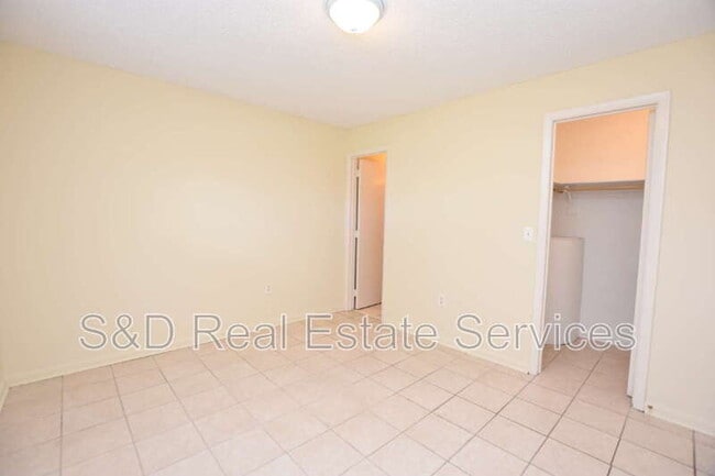 Building Photo - 4705 Dimbath Dr