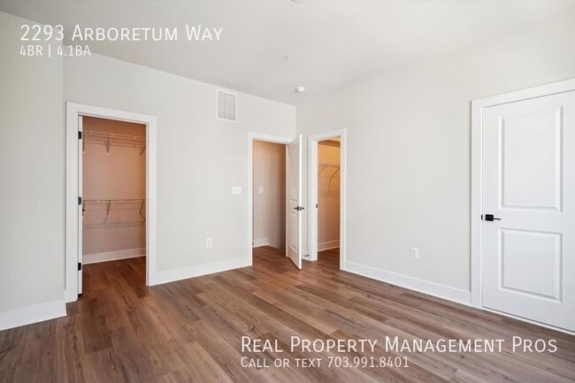 Building Photo - 2293 Arboretum Wy