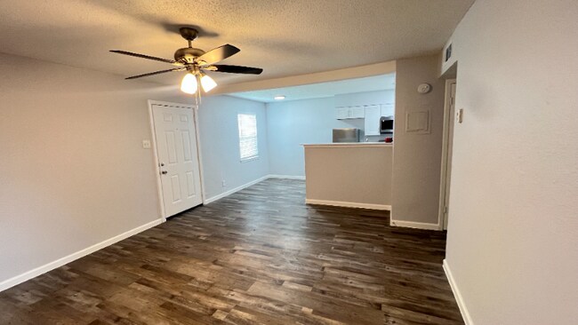Building Photo - 4620 Miller Ave