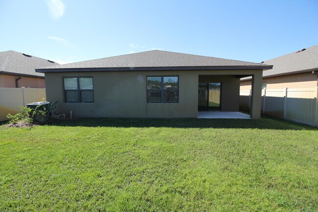 Building Photo - 185 Bubbling Ln