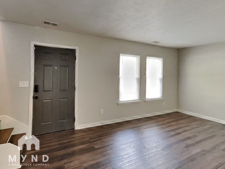 Building Photo - 3510 Hopkins Ct