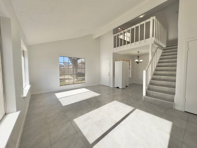 Building Photo - 7409 Tierra Verde Dr