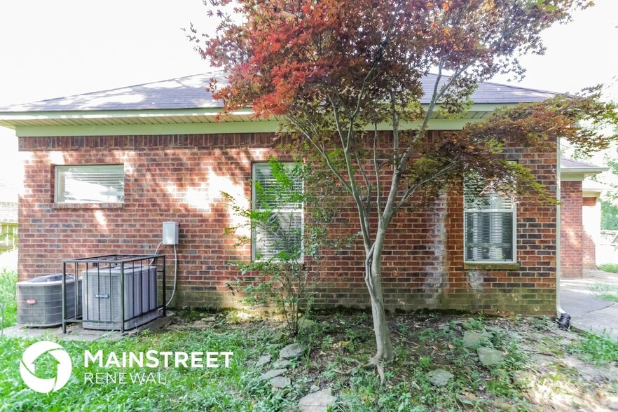 Building Photo - 6338 McClendon Cir S