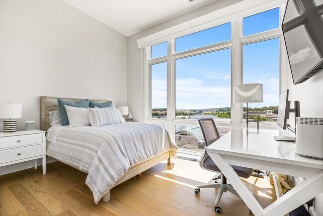 Building Photo - 10 Shipyard Dr