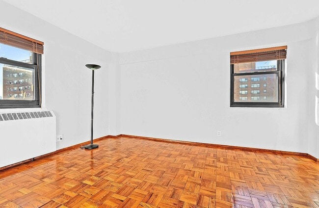 Building Photo - 21-80 33rd Rd Apt 9C-9C