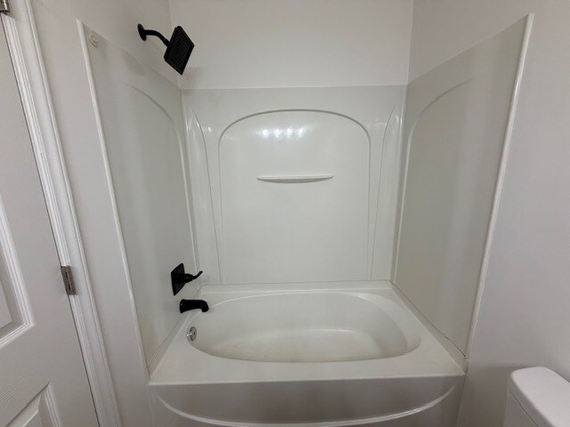 Building Photo - 815 Green Oaks St