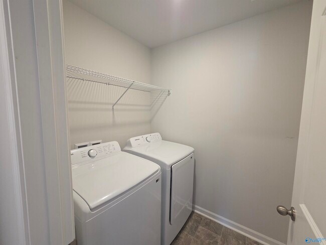 Building Photo - 147 Tobin Ln