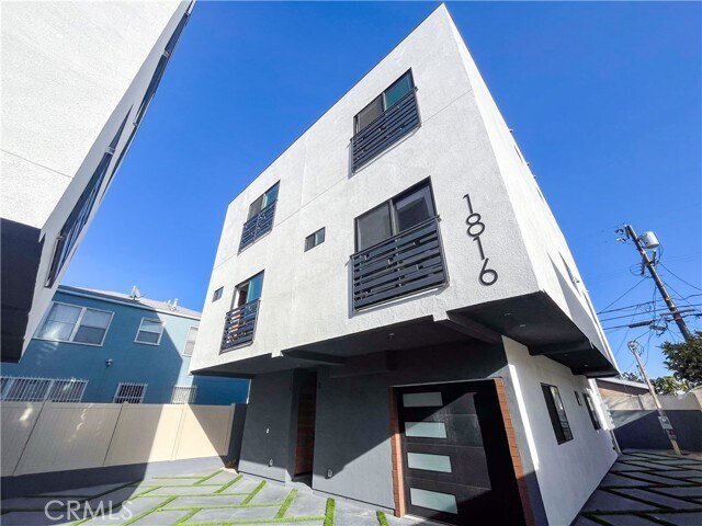 Building Photo - 1814 Hauser Blvd