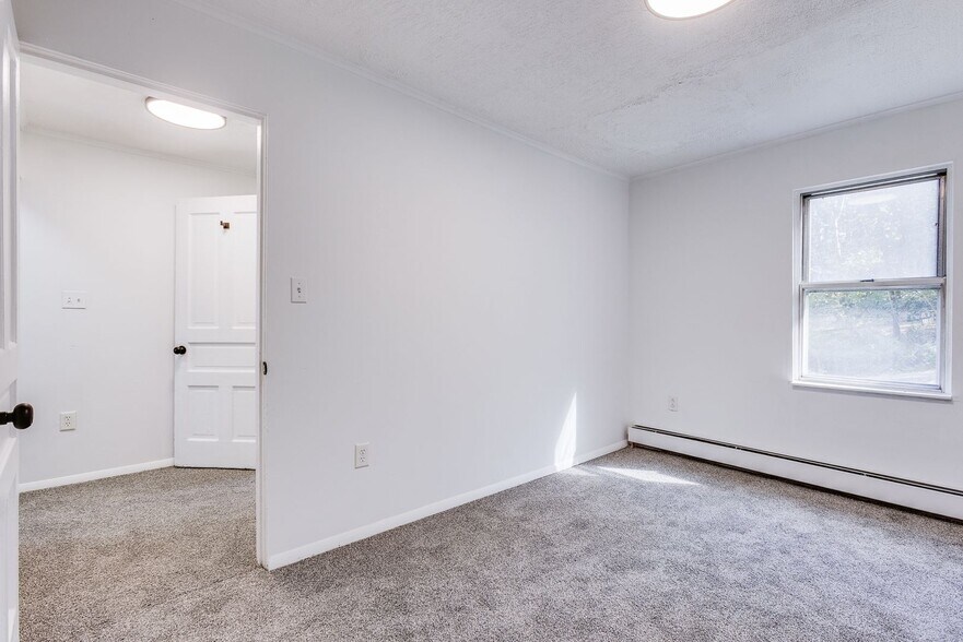 Building Photo - 2675 S 18th St
