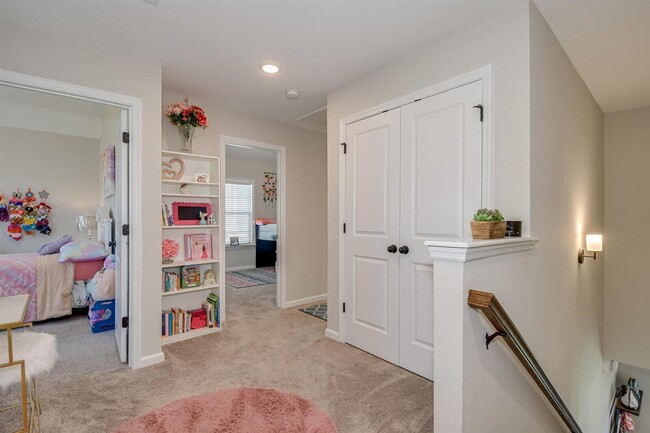 Building Photo - 6007 Bakerville Ln