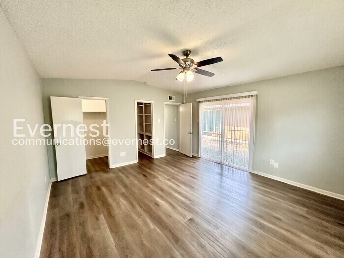 Building Photo - 3502 Matador Dr