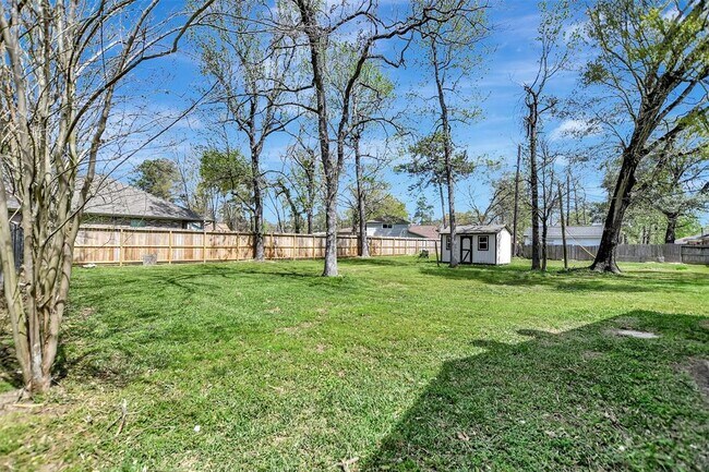Building Photo - 25802 Maplewood Dr
