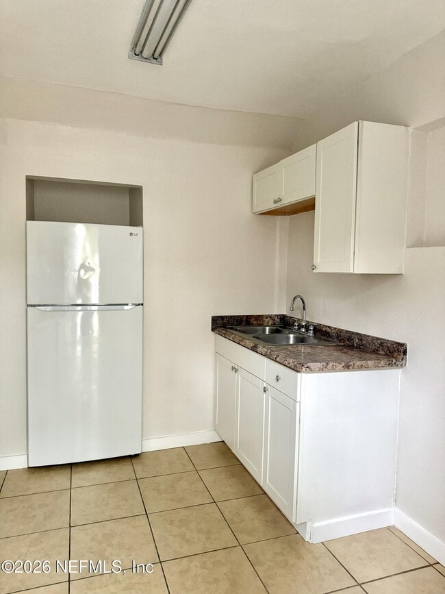 Building Photo - 3039 Belden St