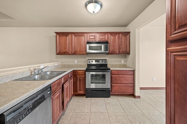 Building Photo - 1270 N Trinity Dr