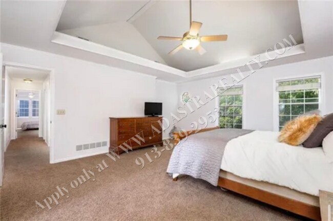 Building Photo - Classic Two Story 5 Bed 2.5 Bath Home in Blue Valley-Coming SOON!!