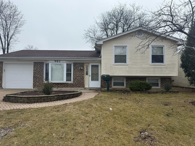 Building Photo - 982 Hastings Ln