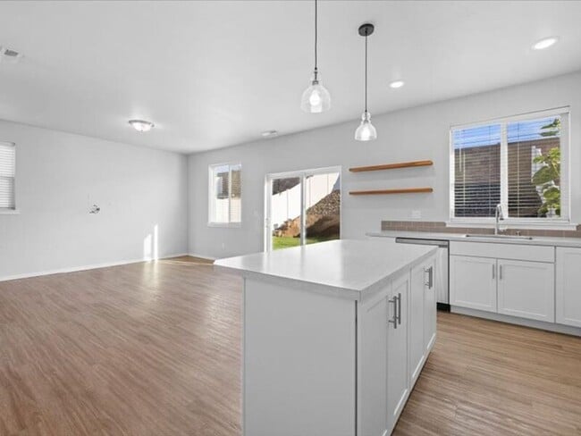 Building Photo - 5329 Remington Dr