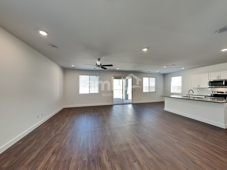 Building Photo - 2742 Hot Cider Ave