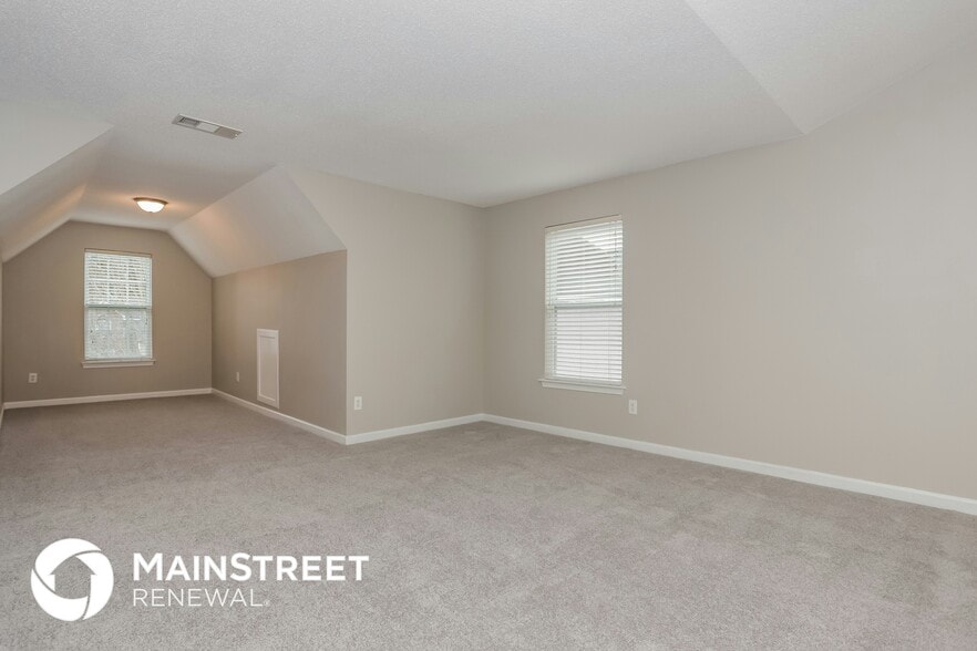 Building Photo - 2043 Reflective Waters Rd