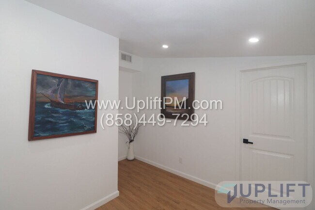 Building Photo - 4010 Imperial Dr