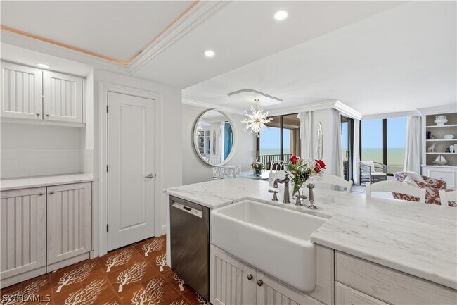 Building Photo - 3115 Gulf Shore Blvd N