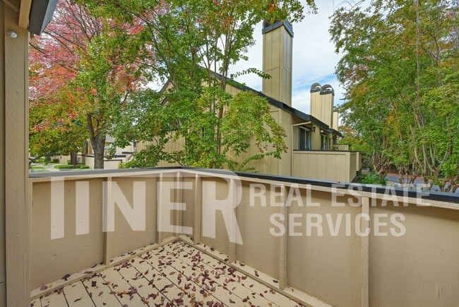 Building Photo - 9118 Madison Green Ln