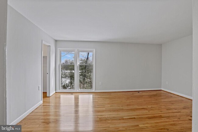 Building Photo - 1644 Wainwright Dr