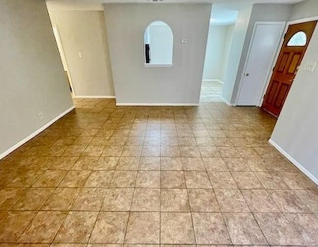 Building Photo - 7423 Corian Park Dr
