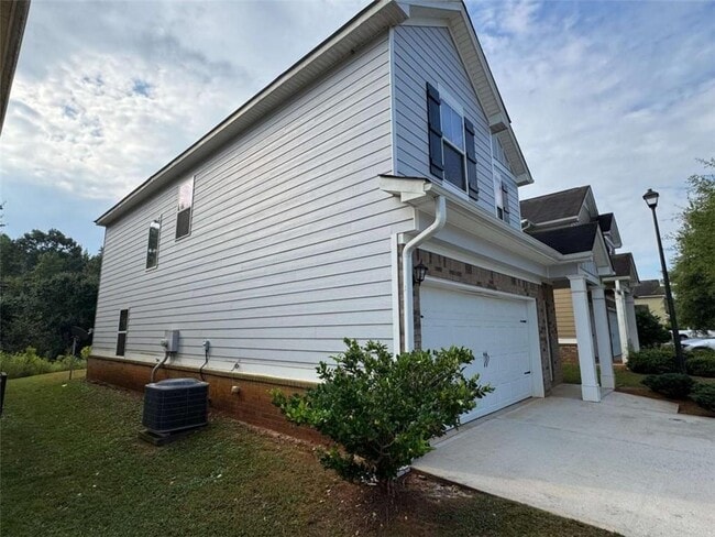 Building Photo - 495 Kirkland Dr