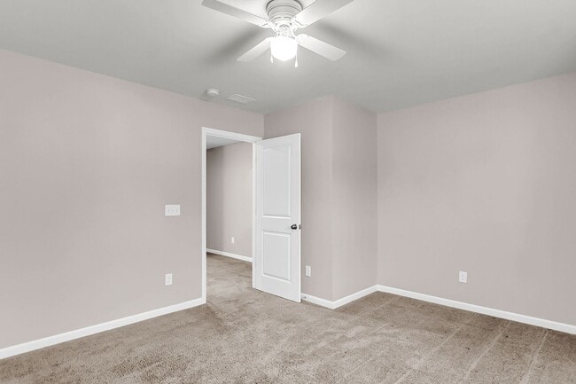 Building Photo - Quiet Comfort Near Cane Bay