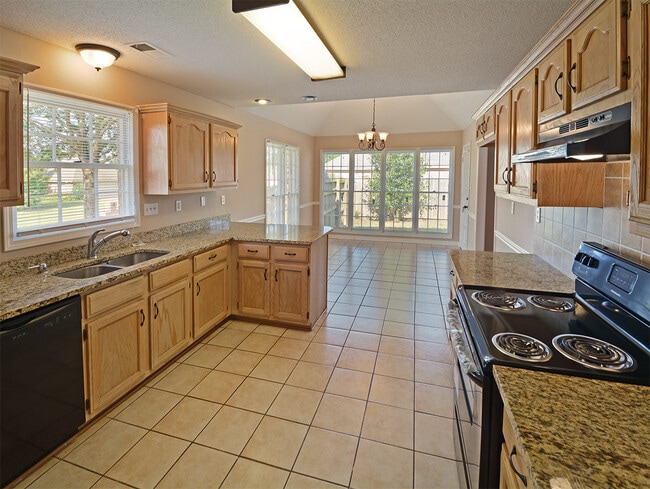Building Photo - 4 Bed, 2 Bath in Cordova near Walnut Grove