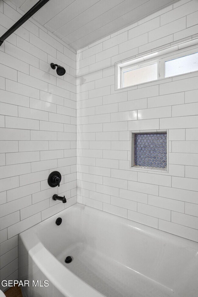 Building Photo - 6384 Franklin Gate Dr