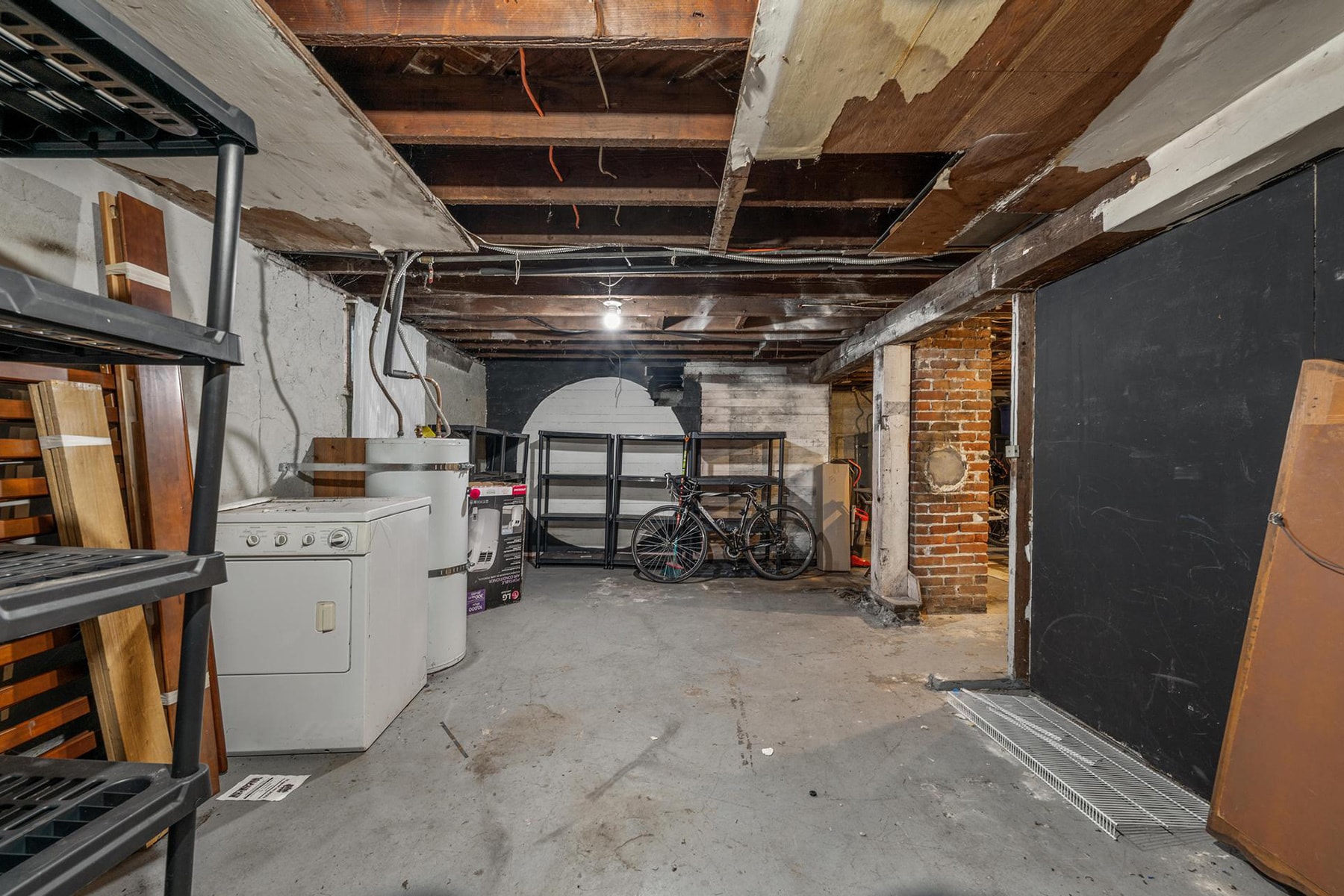 Building Photo - 4743 N Albina Ave