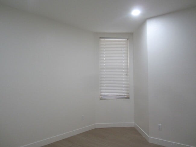 Building Photo - HIDDEN SPRINGS HACIENDA