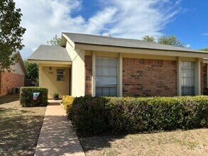 Building Photo - 1110 Musken Rd