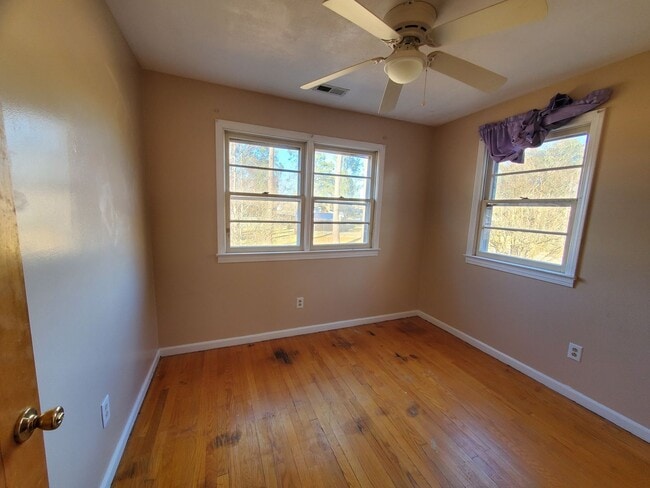 Building Photo - Oxford Heights Subdivision