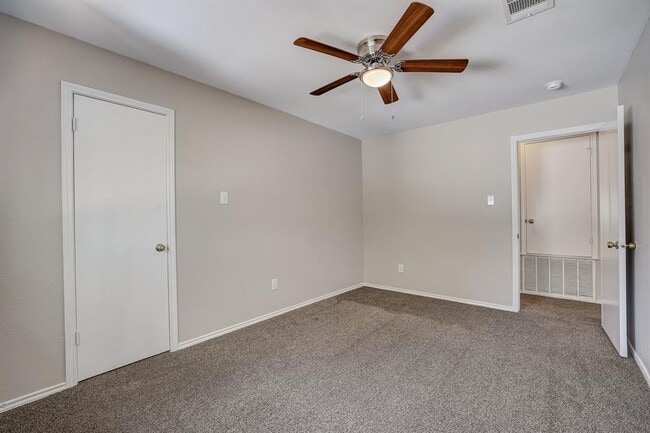 Building Photo - 314 Bello Dr