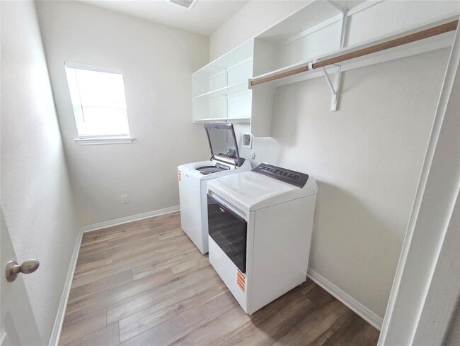 Building Photo - 3034 Mill Run Bnd