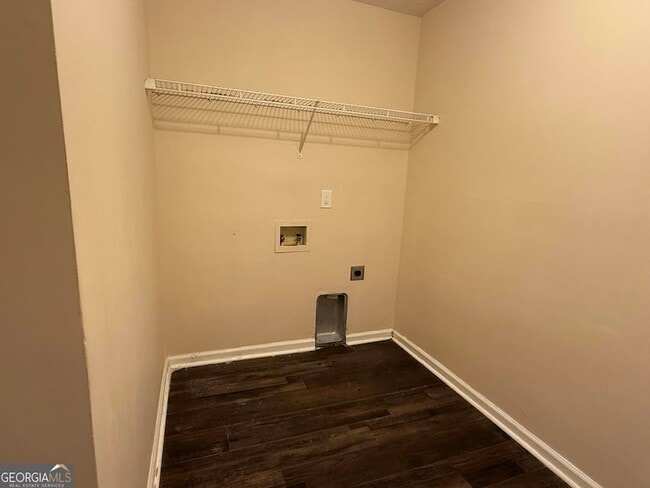 Building Photo - 175 River N Ct