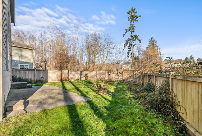 Building Photo - Lake Stevens~Amber Skyline