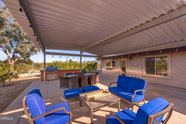 Building Photo - 6161 E Los Angeles Ave