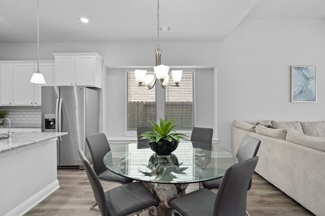 Building Photo - 2106 Ironwood Pass Dr